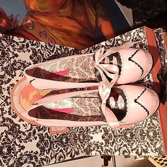 Bordello Teeze 11 - Picture 3 of 7